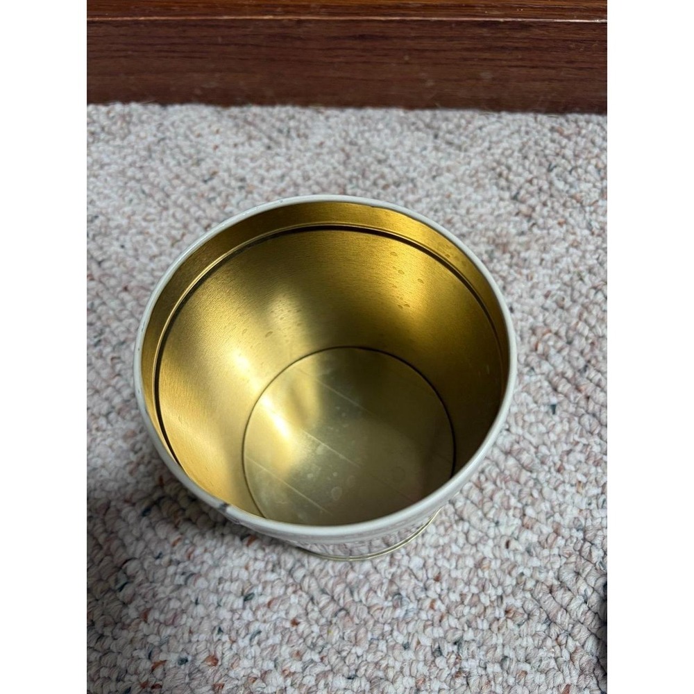 Vintage farmhouse cottagecore style metal kitchen canister - Picture 6 of 8
